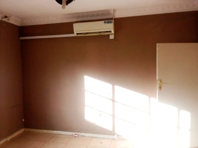 House for RENT Makeni Bonaventure